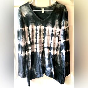 Green Tea Charcoal Gray White Tie Dye Ruffle Sharkbite Long Sleeve Tee Shirt Med